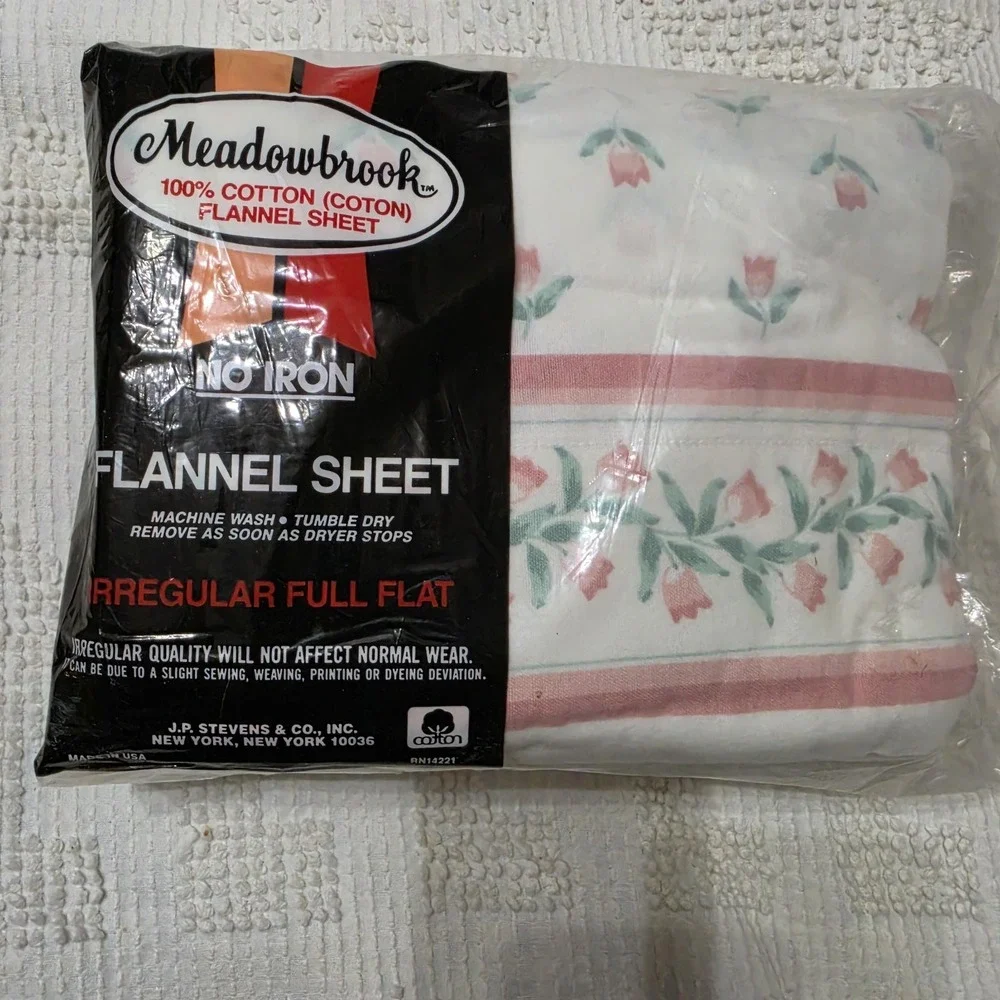 Vintage Full Flat Flannel Bed Sheet Meadowbrook Luxury 70s 80s Floral